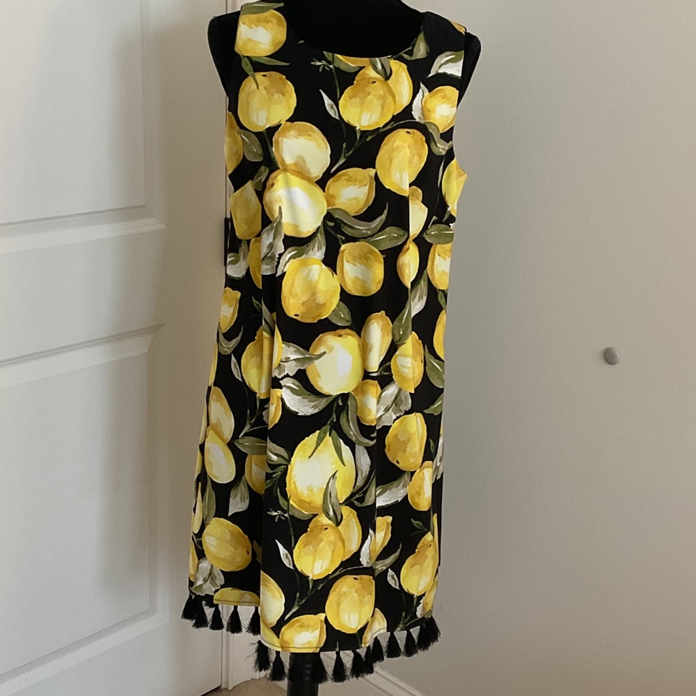 AGB Black and Yellow Lemon Print Knee Length Dress